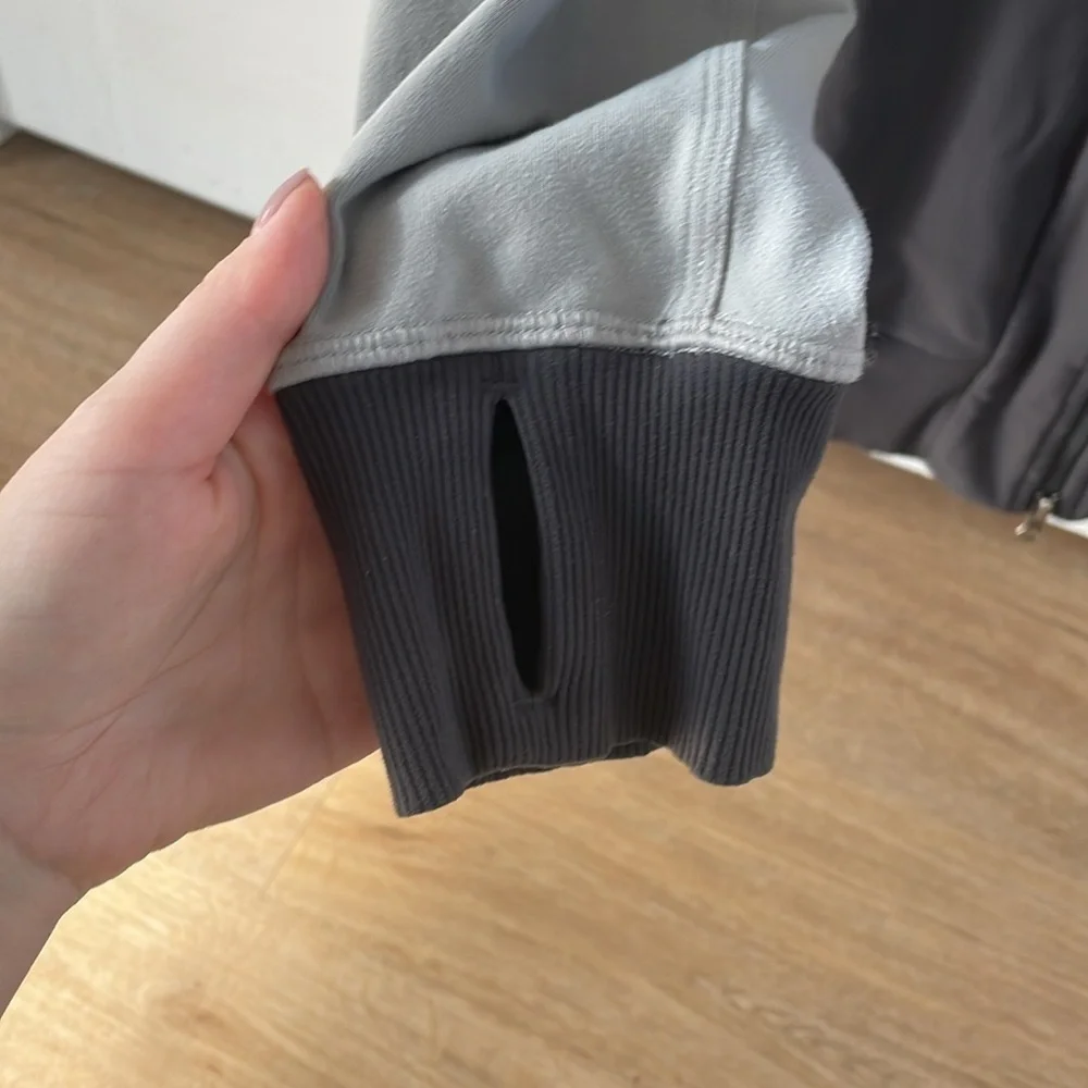 Lululemon Post Gravity Jacket Soot / Ambient Grey